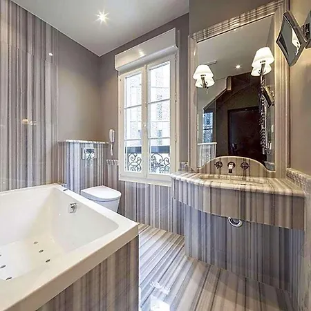 George Washington 4* Paris